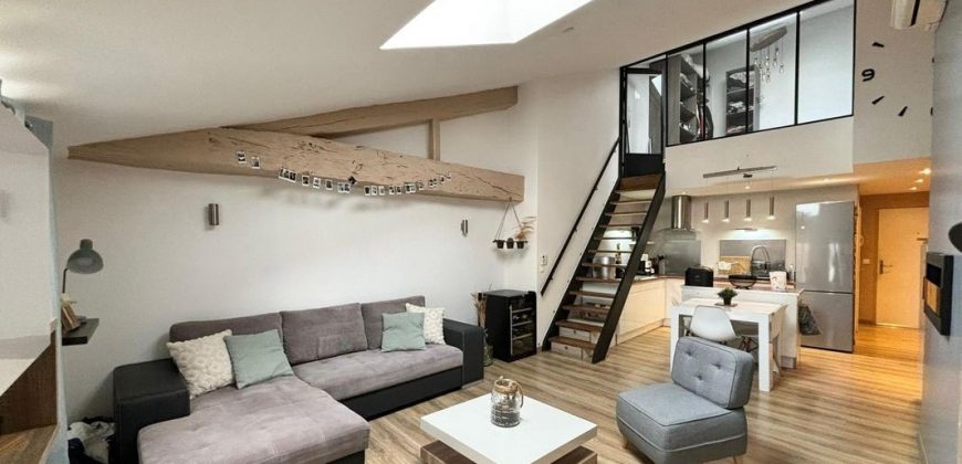 VILLEFRANCHE-SUR-SAÔNE – A LOUER T2 de 55m². Loyer: 750€ cc