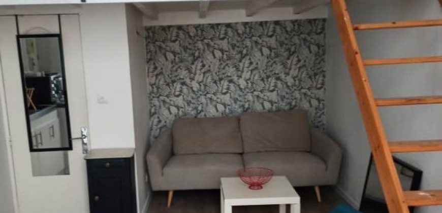 LYON 6E ARRONDISSEMENT – A LOUER 2 pièces. Loyer: 690€ CC