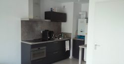 MIONS – A LOUER T2 de 42m². Loyer: 940€ HC