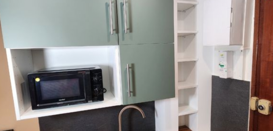 TOULOUSE RANGUEIL- A LOUER Studio Meublée 600€ charges comprises. Avec parking et jardin.