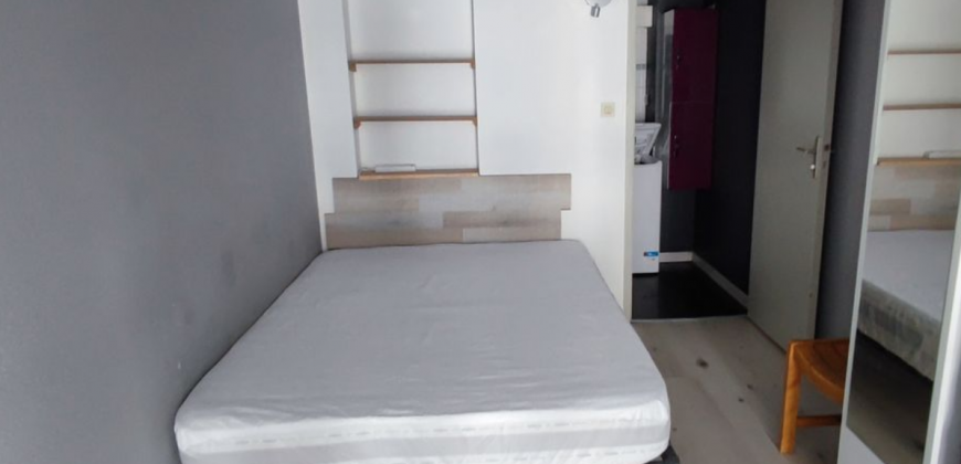 LYON 7E – A LOUER Studio 850€ cc