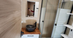 TOULOUSE RANGUEIL- A LOUER Studio Meublée 600€ charges comprises. Avec parking et jardin.