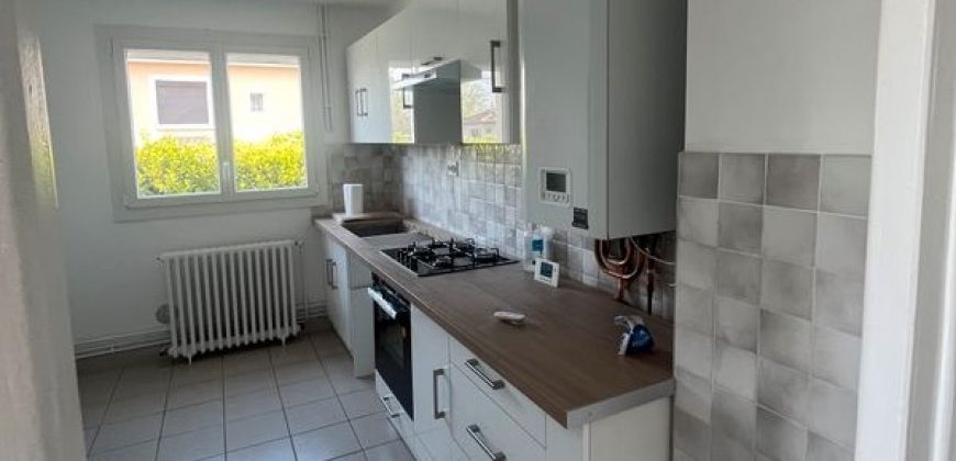 NEUVILLE-SUR-SAÔNE – A LOUER T4 1500€