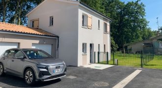 Maison – T5 – SAINT-MICHEL-DE-RIEUFRET – 1090€ cc