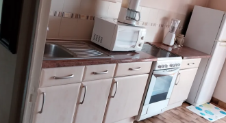 BRON T2 1100€ CC avec jardin