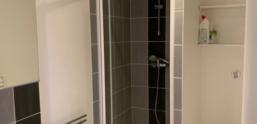 VILLEURBANNE STUDIO A LOUER 550 TOUTES CHARGES COMPRISES