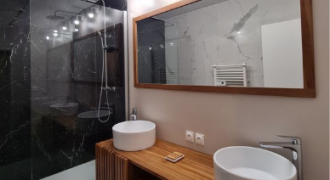 BORDEAUX MERIADECK T2 1300€ CC