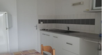BORDEAUX – A LOUER T2 de 53m². Loyer: 935€