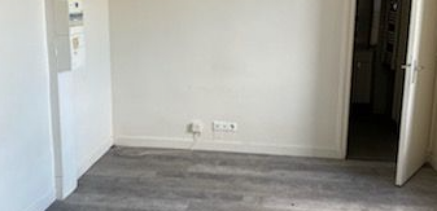 Studio – VILLEURBANNE – 515€ cc