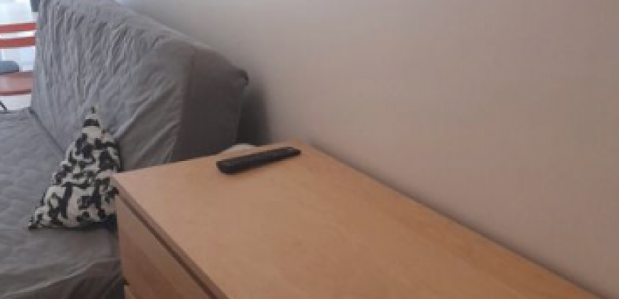 LA CIOTAT – A LOUER Studio Loyer: 400€ HC