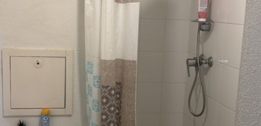LYON 8E ARRONDISSEMENT – A LOUER Studio de 18m². Loyer: 270€