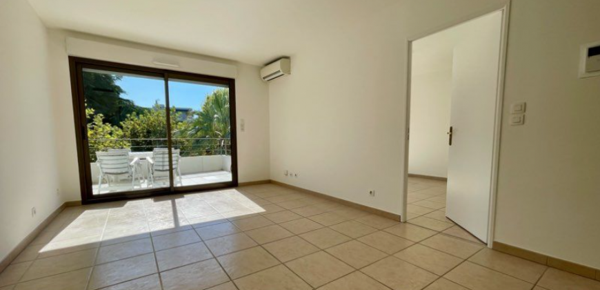 Appartement T2 NICE 1650€