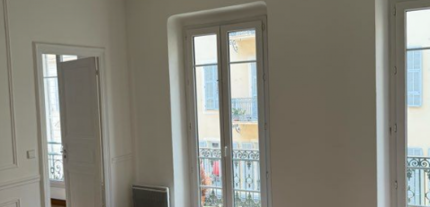 Appartement T5 NICE 2650€