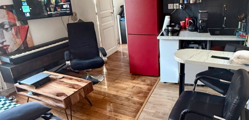 Appartement T2 PARIS 18E ARRONDISSEMENT 1300€