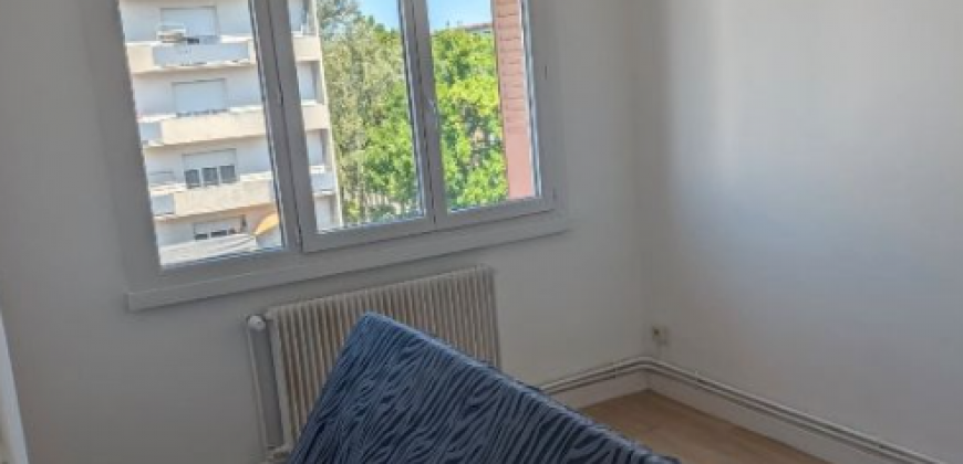 VILLEURBANNE T3 860€ CC avec balcon