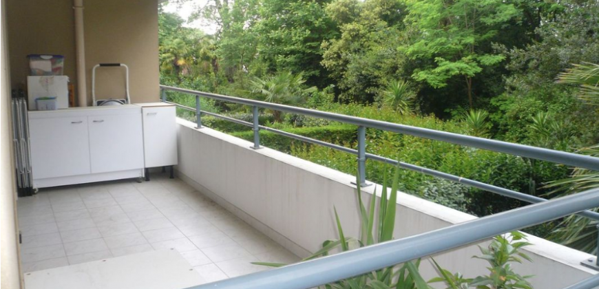 MARSEILLE 12eme T2 879€ CC avec terrasse et parking