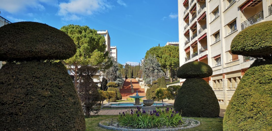 AIX-EN-PROVENCE – A LOUER Studio de 13m². Loyer: 410€