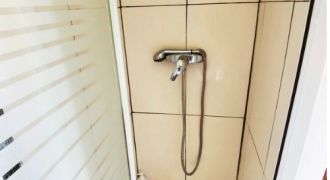 AIX-EN-PROVENCE – A LOUER Studio de 13m². Loyer: 410€