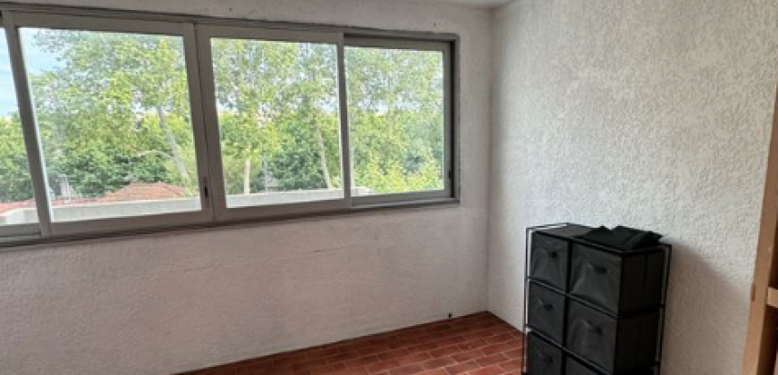 MARIGNANE – A LOUER T2 de 38m². Loyer: 750€