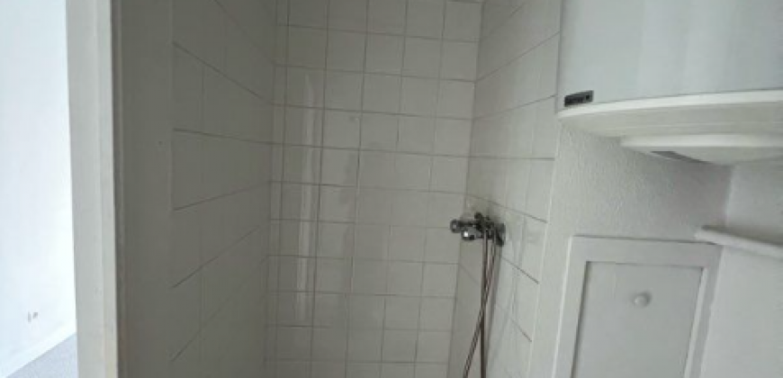 LYON 8E ARRONDISSEMENT – A LOUER Studio de 19m². Loyer: 605€