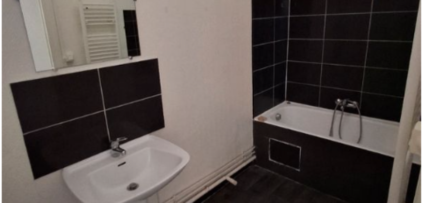 VILLEURBANNE – A LOUER T2 de 32m². Loyer: 550€
