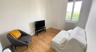 TOULOUSE -Chalets-Saint Aubin-Saint Etienne A LOUER T2 de 38m². Loyer: 675€