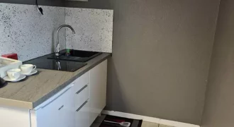 SAINT-SYMPHORIEN-D’OZON – A LOUER Studio de 25m². Loyer: 799€