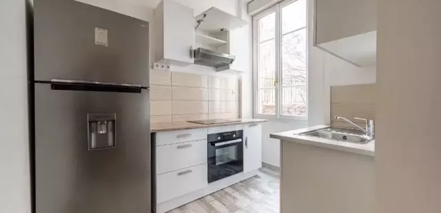 VILLEURBANNE – A LOUER T2 de 45m². Loyer: 800€