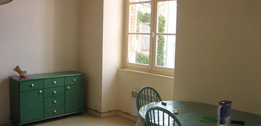 TOULOUSE – A LOUER 3 pièces de 52m². Loyer: 900€