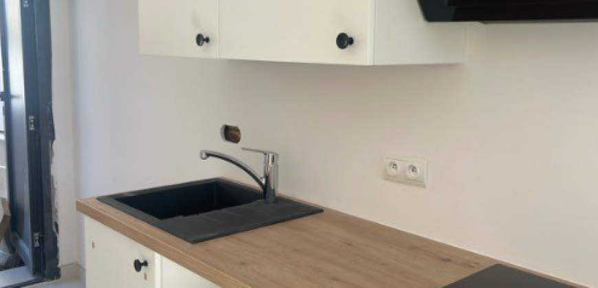 LA CIOTAT – A LOUER Maison T2 Loyer: 600€