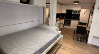 LA CIOTAT – A LOUER Studio de 20m². Loyer: 650€