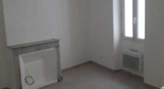 MARSEILLE 2E ARRONDISSEMENT Quartier Grands Carmes- A LOUER 3 pièces. Loyer: 800€