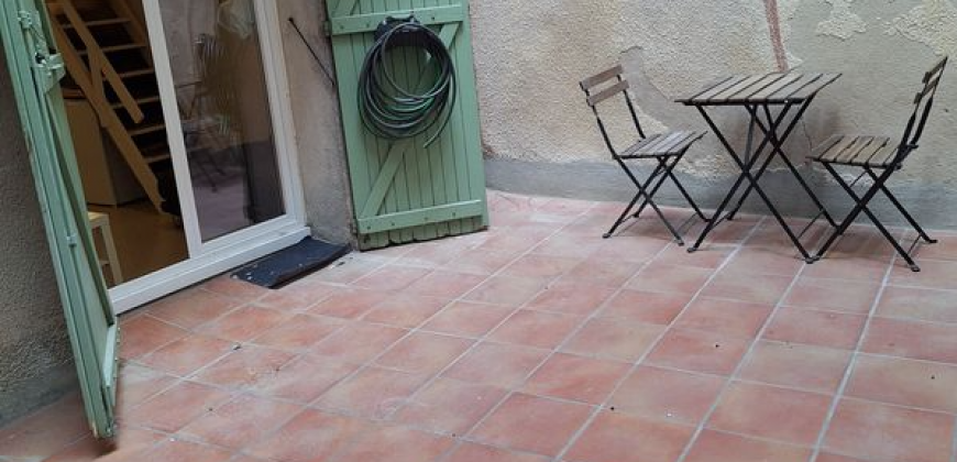 AIX-EN-PROVENCE – A LOUER Studio de 17m². Loyer: 530€