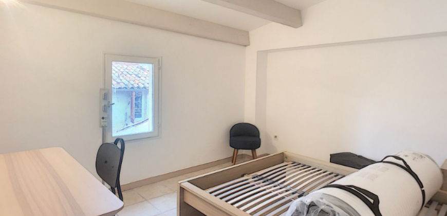 Appartement – T2 – AIX-EN-PROVENCE – 760