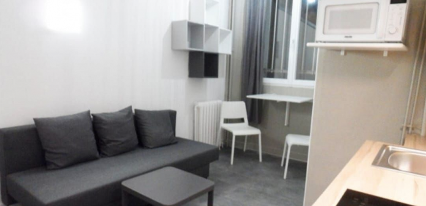 Appartement – Studio – PARIS 15E ARRONDISSEMENT – 760