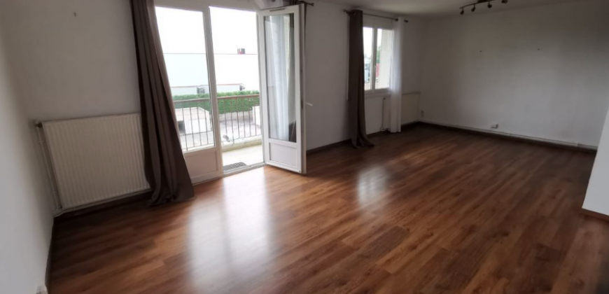 PESSAC – A LOUER T3 de 68m² Loyer: 890€