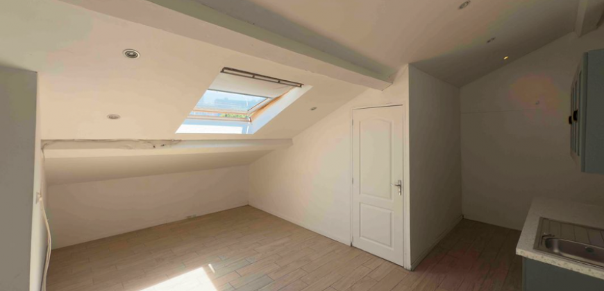 VILLEURBANNE – A LOUER T2 de 34m². Loyer: 530€ HC