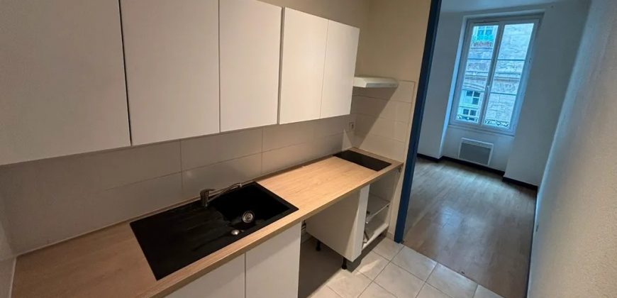 Appartement – T3 – BORDEAUX – 860