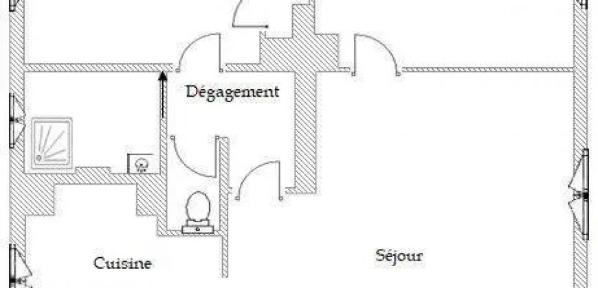 VÉNISSIEUX – A LOUER T3 de 60m². Loyer: 850€