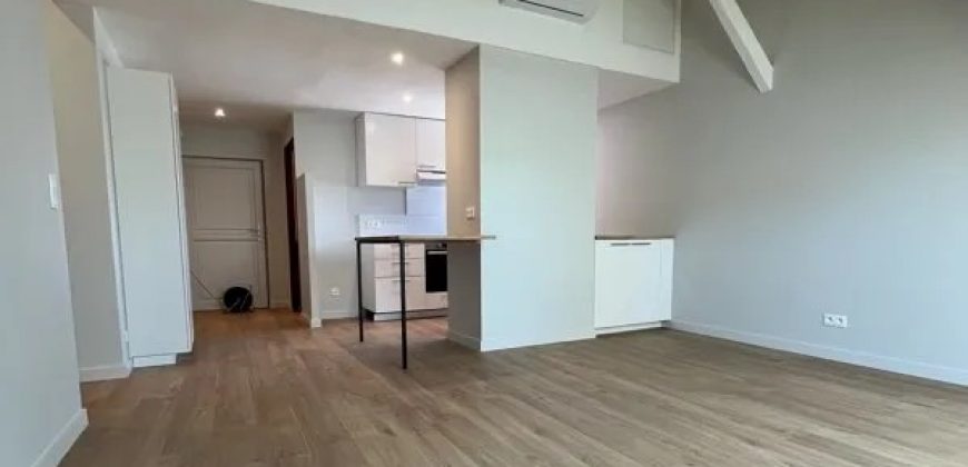 Appartement – T3 – ÉCULLY – 1120