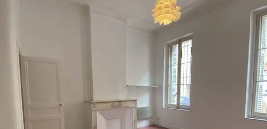 Appartement – T3 – MARSEILLE – 960