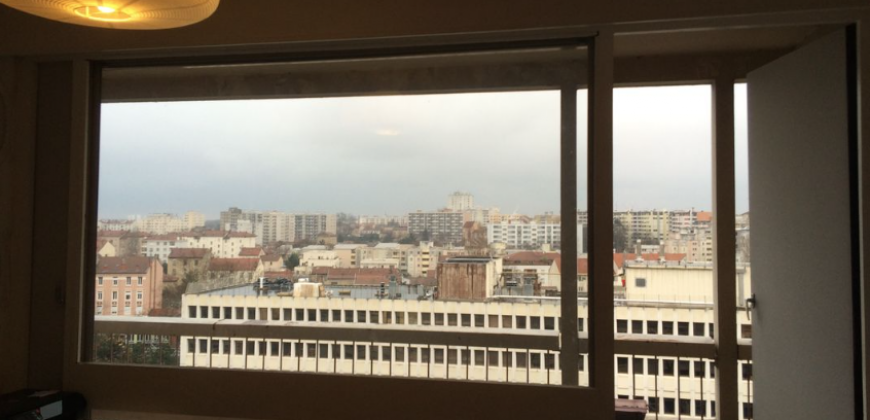 VILLEURBANNE – A LOUER T1 de 32m². Loyer: 550€