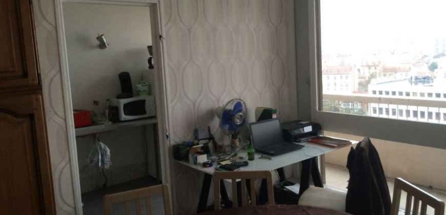 VILLEURBANNE – A LOUER T1 de 32m². Loyer: 550€