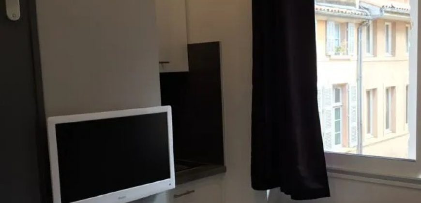 Appartement – Studio – AIX-EN-PROVENCE – 500