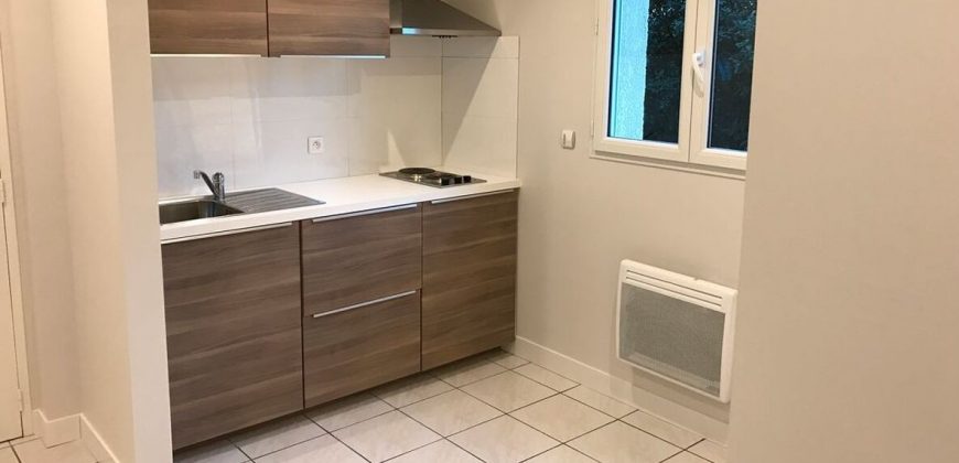 Appartement – Studio – PARIS – 880