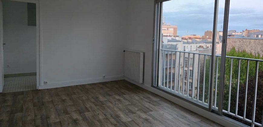 Appartement – T2 – PARIS 18E ARRONDISSEMENT – 935
