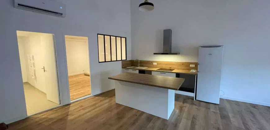 CUGES-LES-PINS – A LOUER T4 de 85m². Loyer: 1100€