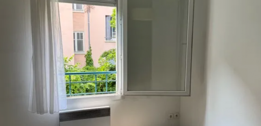 Appartement – Studio – LYON – 550