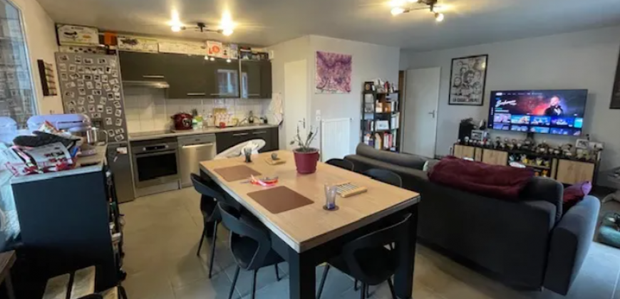 Appartement – T3 – Meyzieu – 900