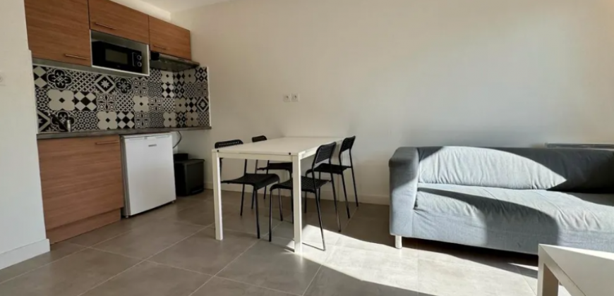 Appartement – T2 – Saint-Quentin-de-Baron – 750